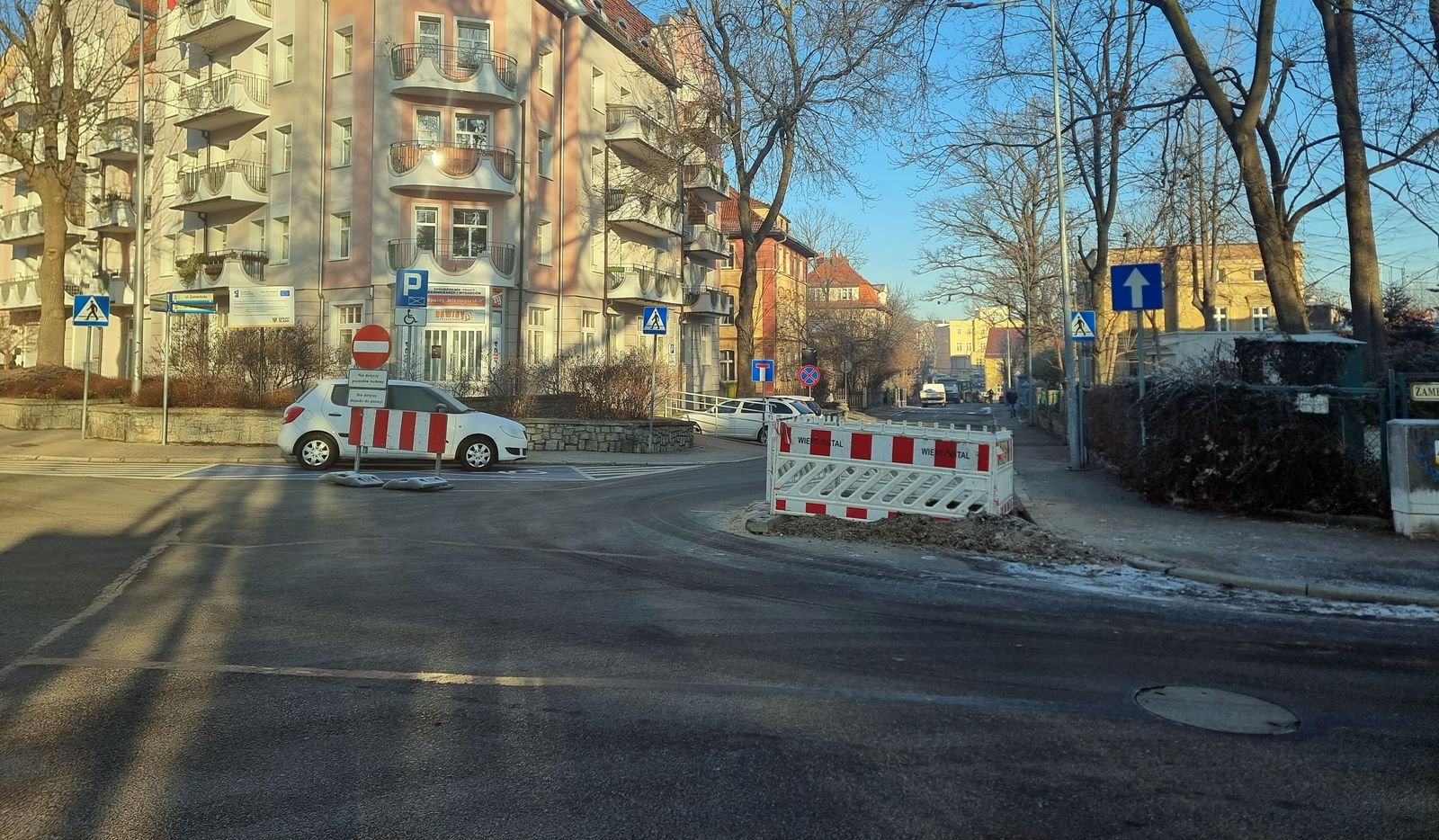 drogowcy-pracuja-na-grabowskiego-129421
