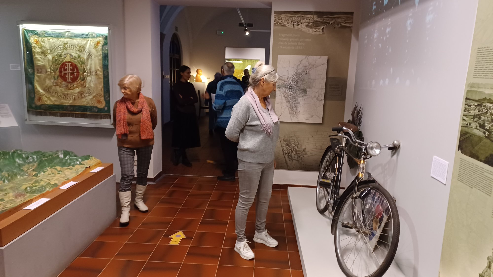 spacer-na-110lecie-muzeum-karkonoskiego-129480