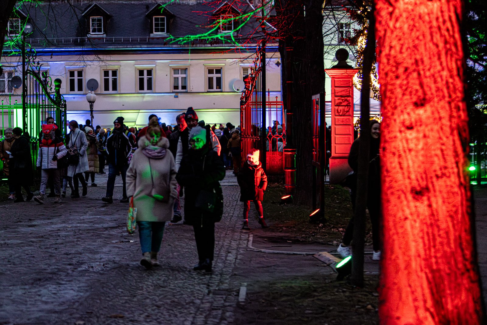 festiwal-swiata-kolorowo-w-cieplicach-129537