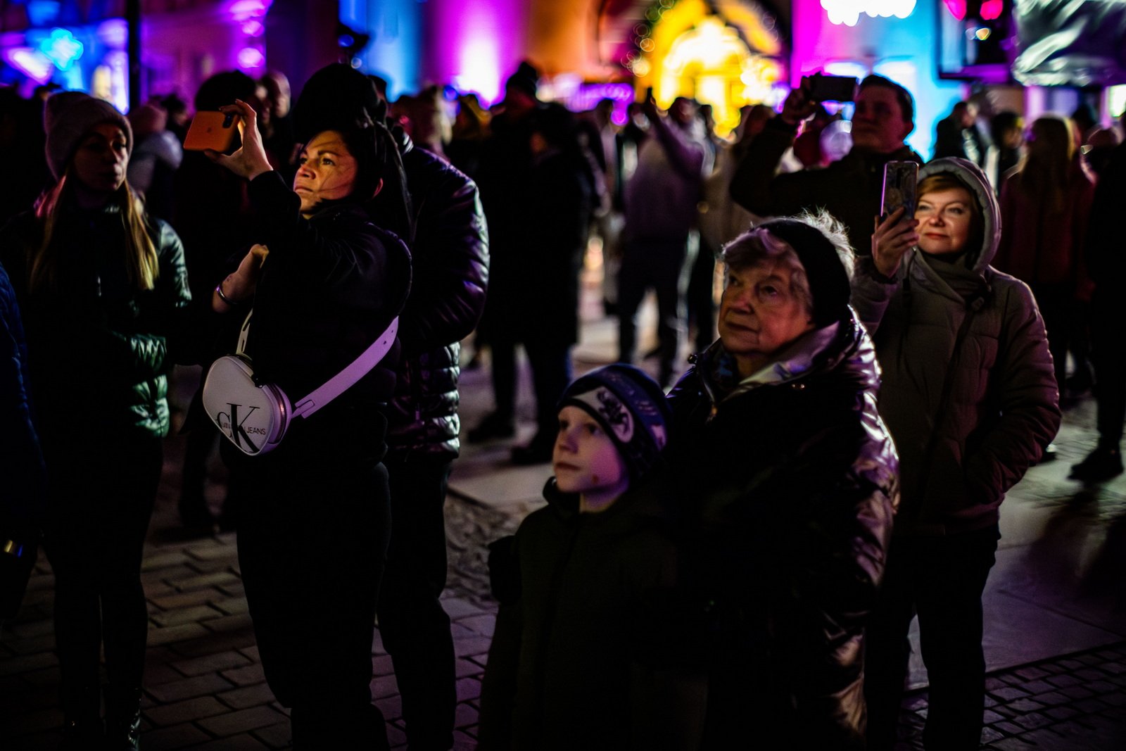 kolorowe-cieplice-rozswietlone-festiwalem-swiata-129549