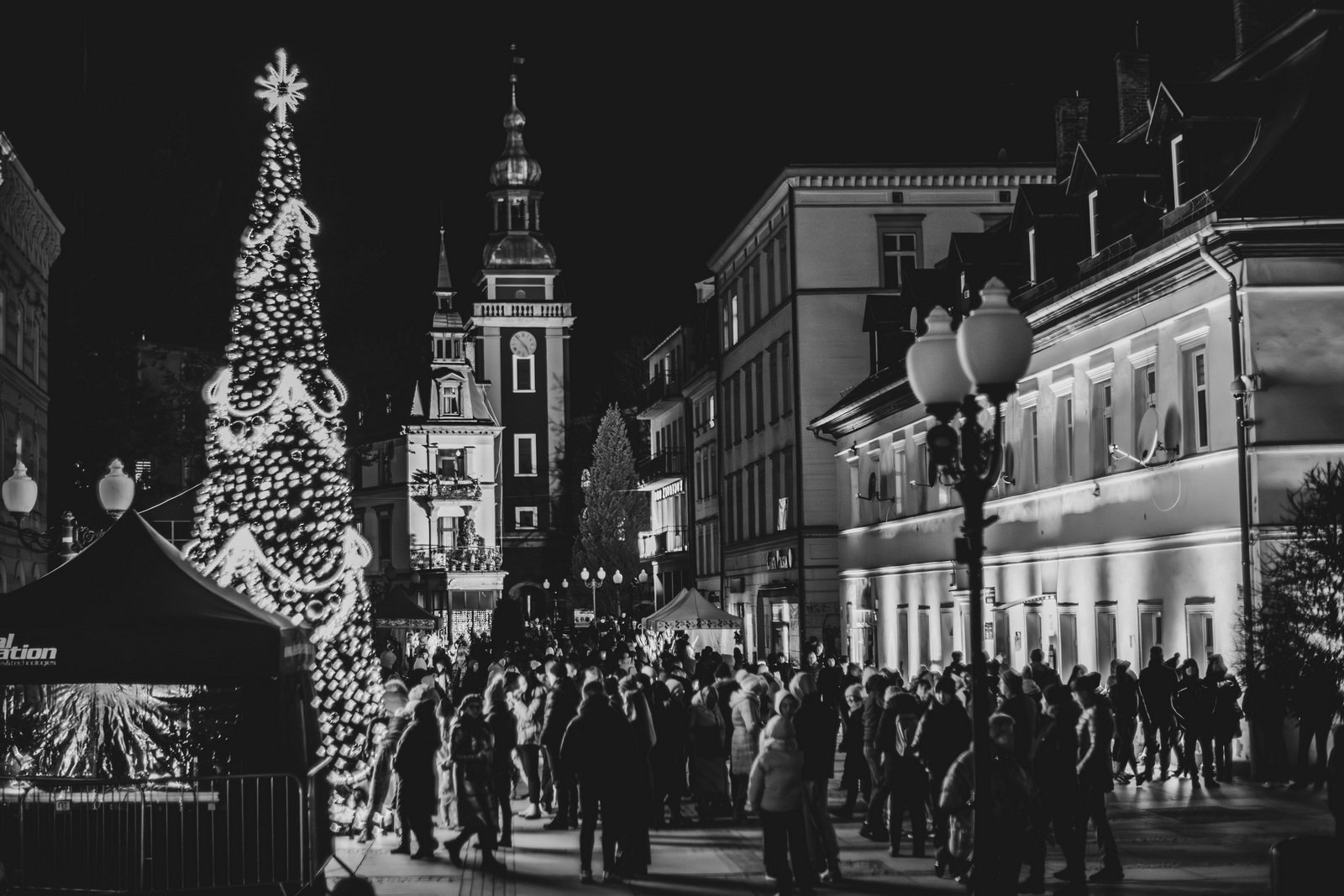 kolorowe-cieplice-rozswietlone-festiwalem-swiata-129549