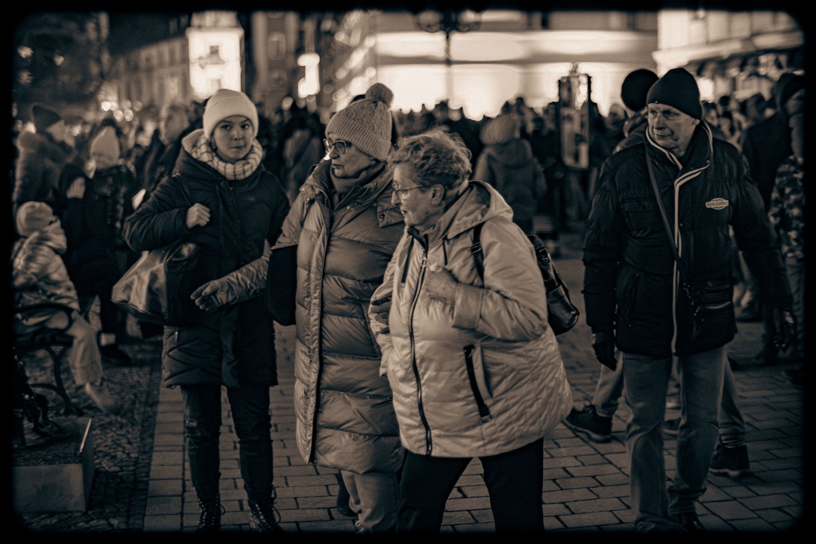 kolorowe-cieplice-rozswietlone-festiwalem-swiata-129549