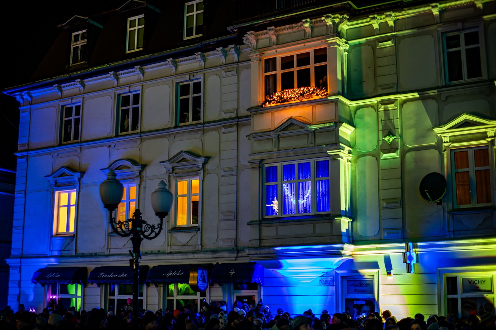 kolorowe-cieplice-rozswietlone-festiwalem-swiata-129549