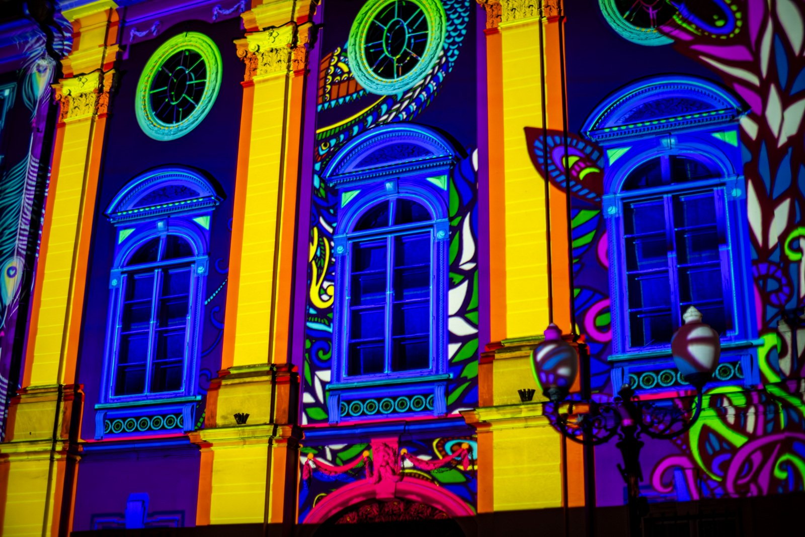 kolorowe-cieplice-rozswietlone-festiwalem-swiata-129549