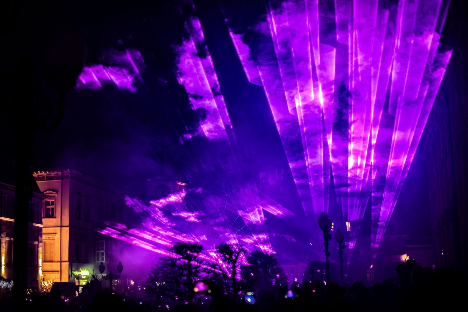kolorowe-cieplice-rozswietlone-festiwalem-swiata-129549