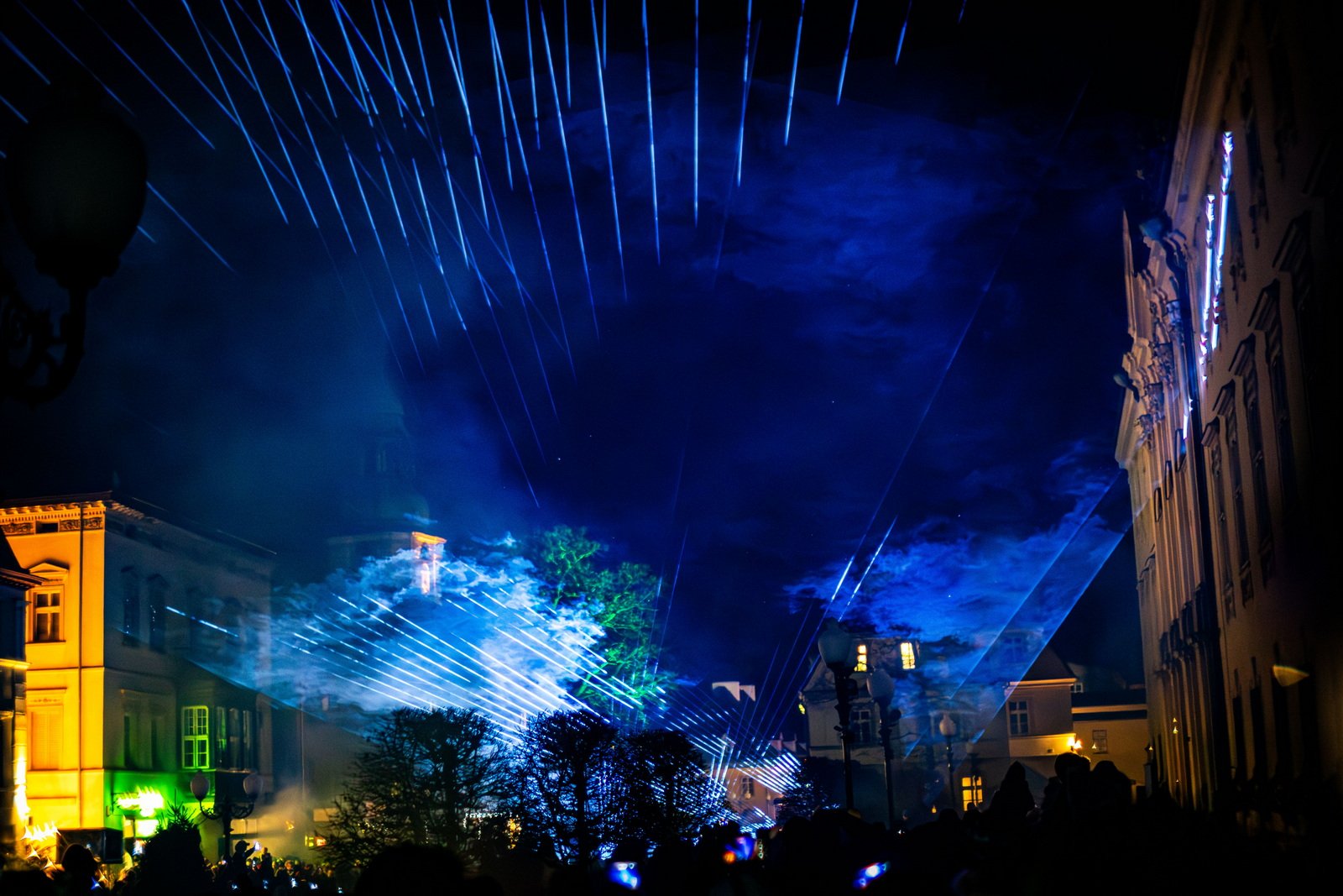 kolorowe-cieplice-rozswietlone-festiwalem-swiata-129549
