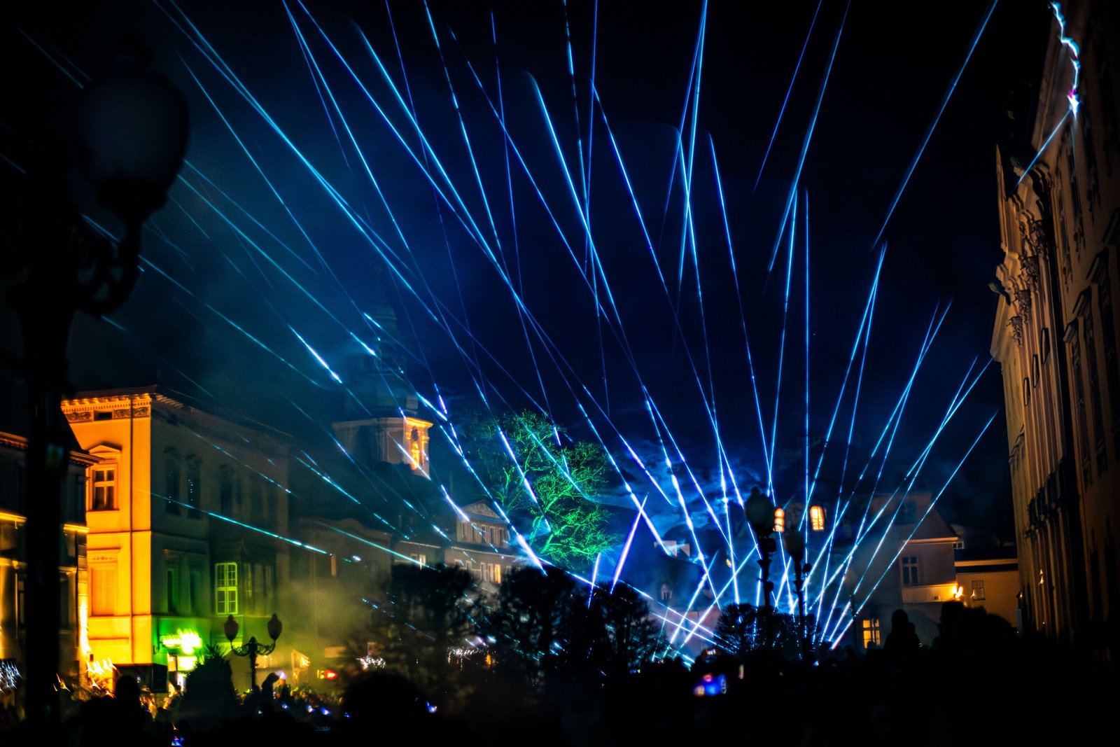kolorowe-cieplice-rozswietlone-festiwalem-swiata-129549