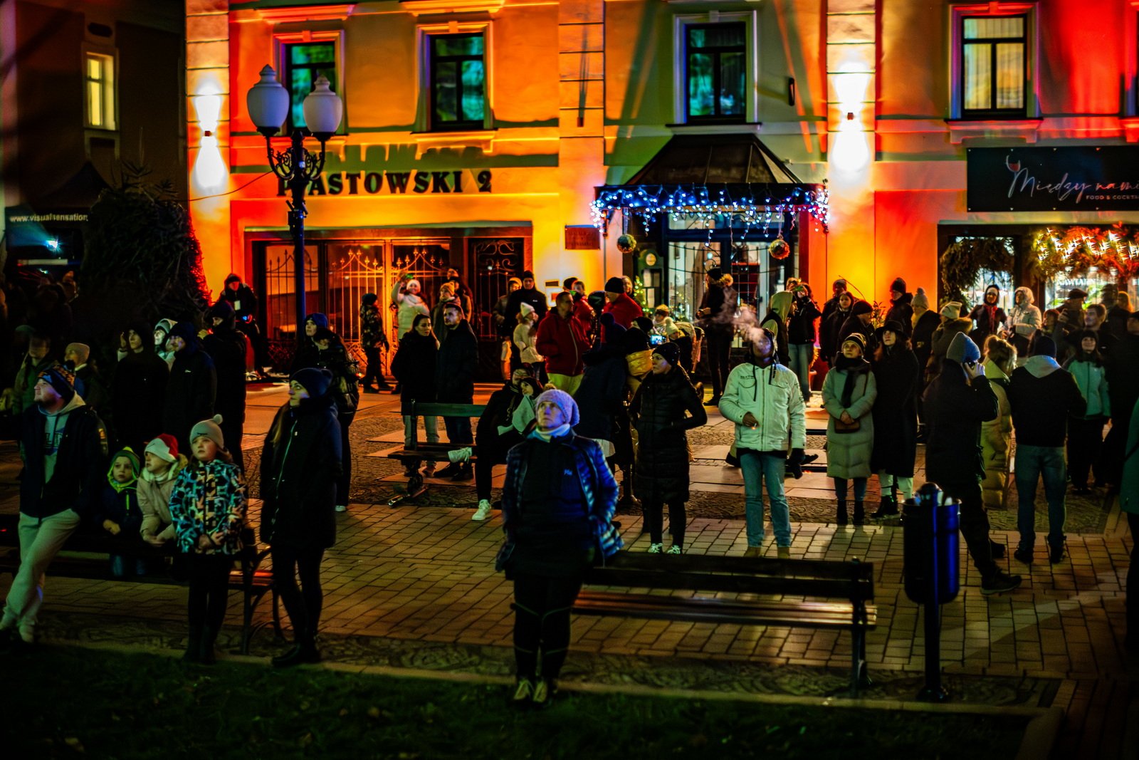 kolorowe-cieplice-rozswietlone-festiwalem-swiata-129549