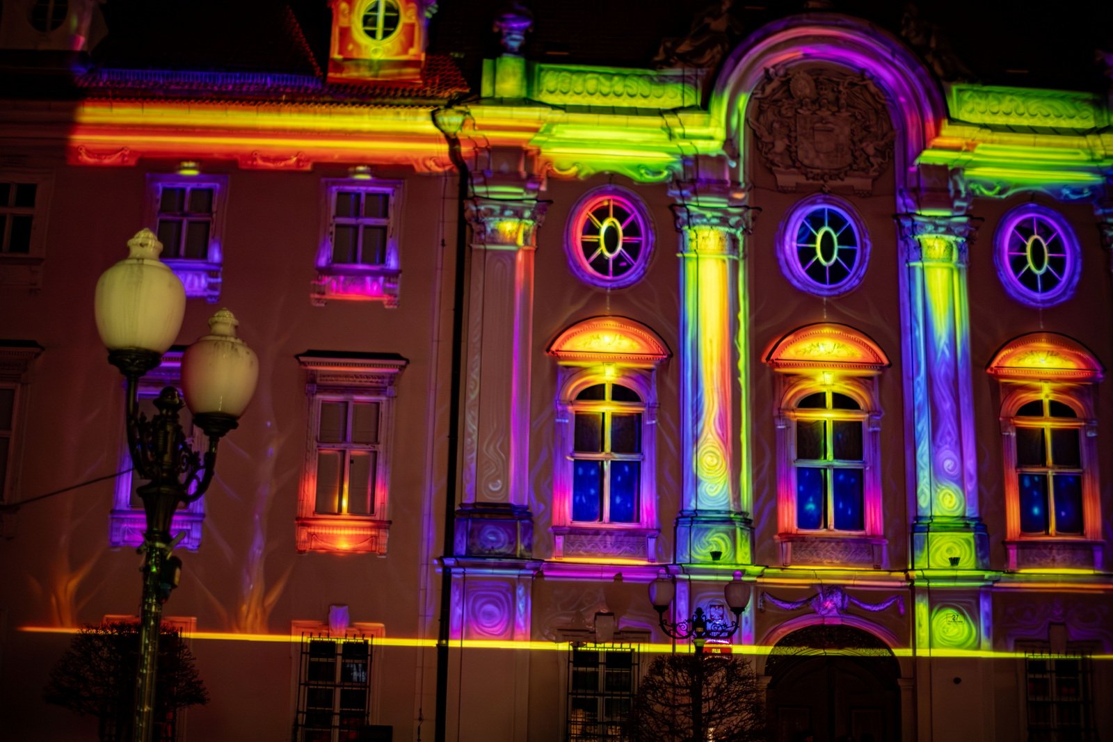 kolorowe-cieplice-rozswietlone-festiwalem-swiata-129549