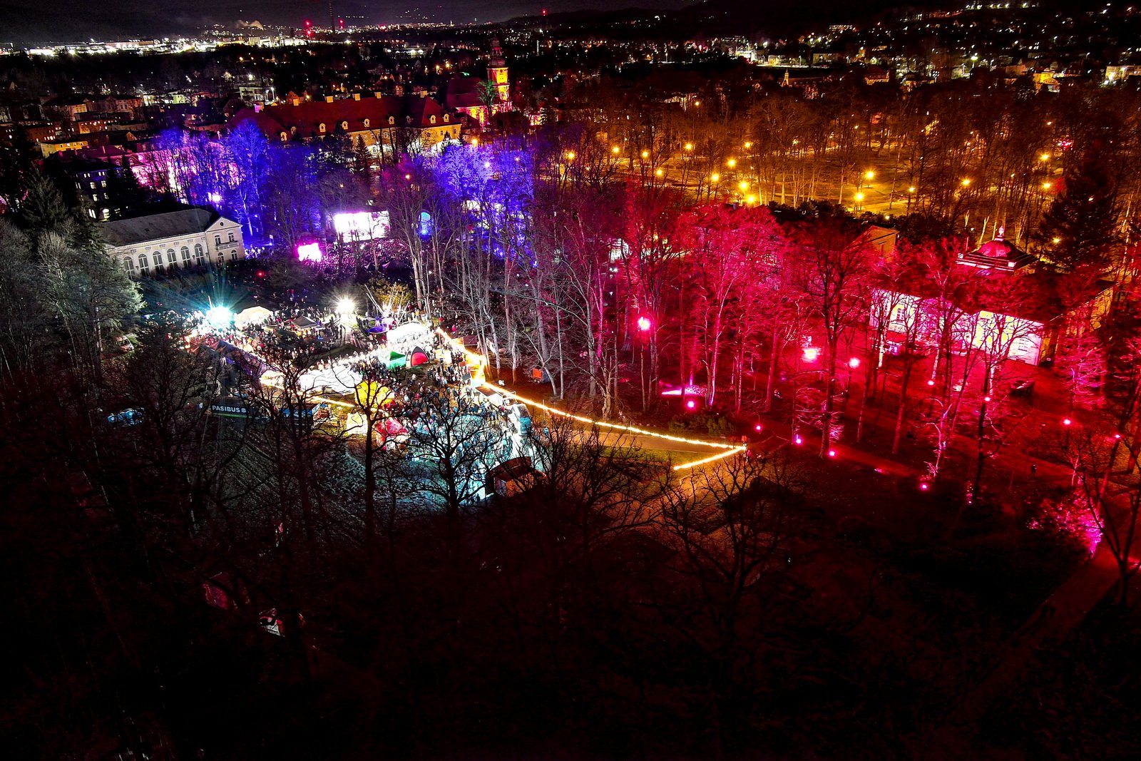 kolorowe-cieplice-rozswietlone-festiwalem-swiata-129549