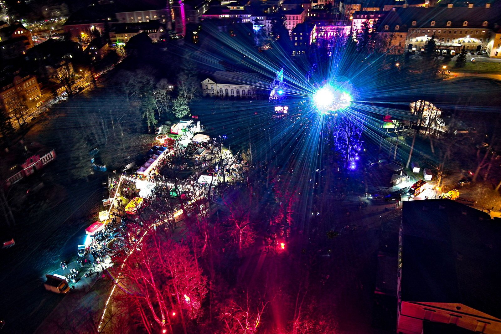 kolorowe-cieplice-rozswietlone-festiwalem-swiata-129549