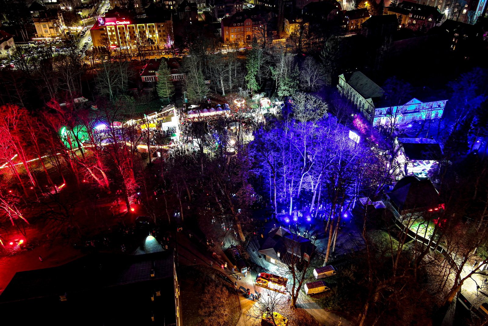kolorowe-cieplice-rozswietlone-festiwalem-swiata-129549