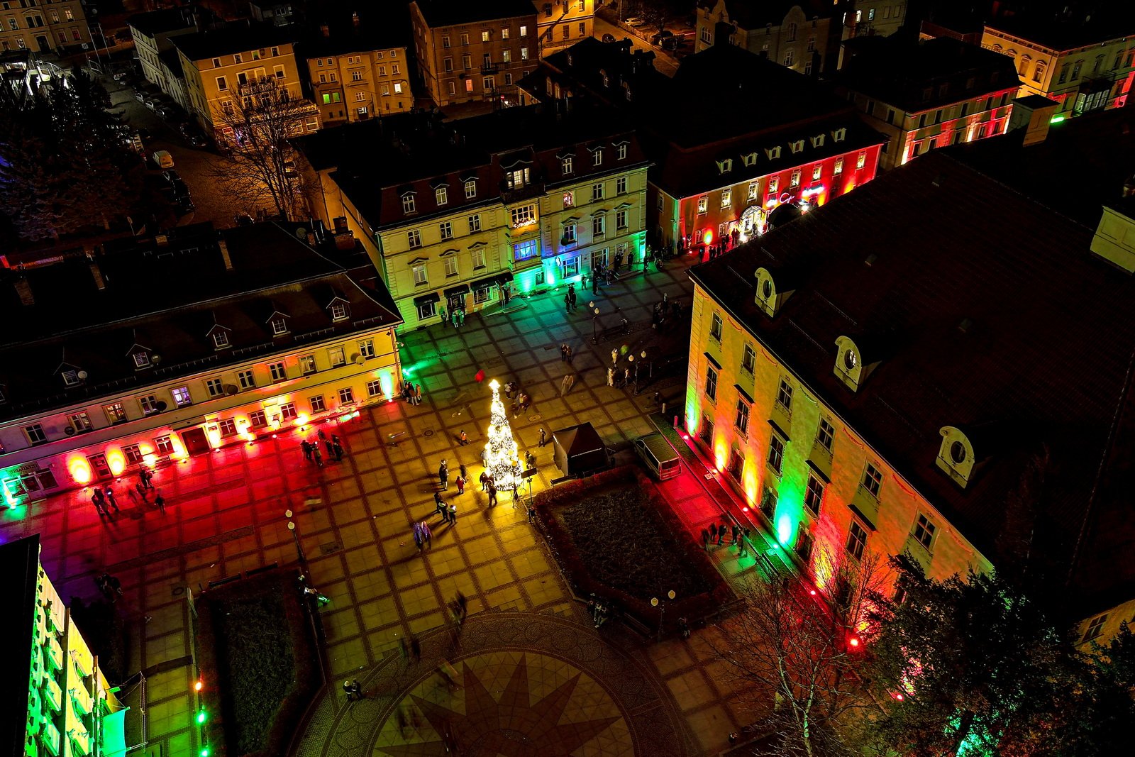 kolorowe-cieplice-rozswietlone-festiwalem-swiata-129549
