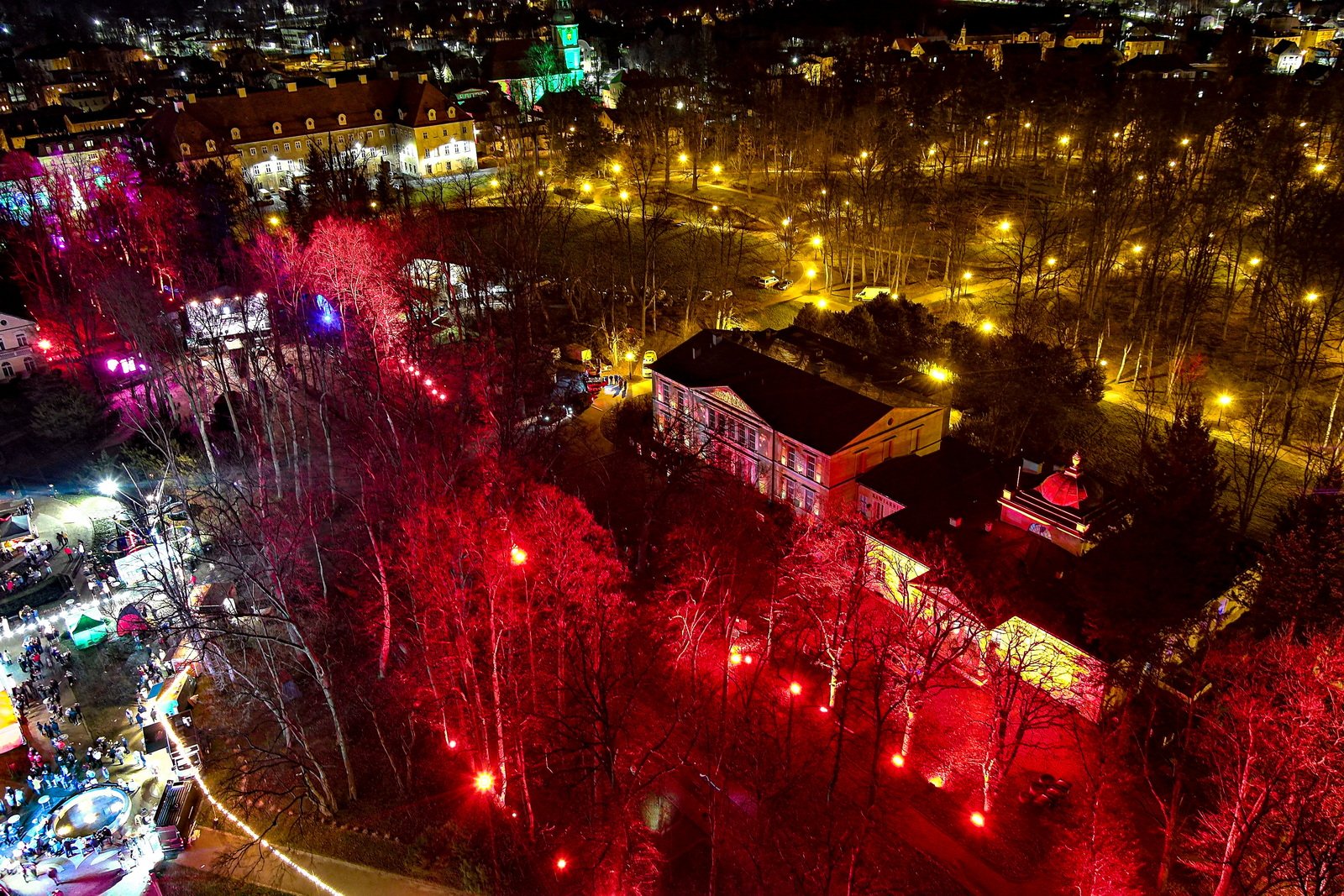 kolorowe-cieplice-rozswietlone-festiwalem-swiata-129549