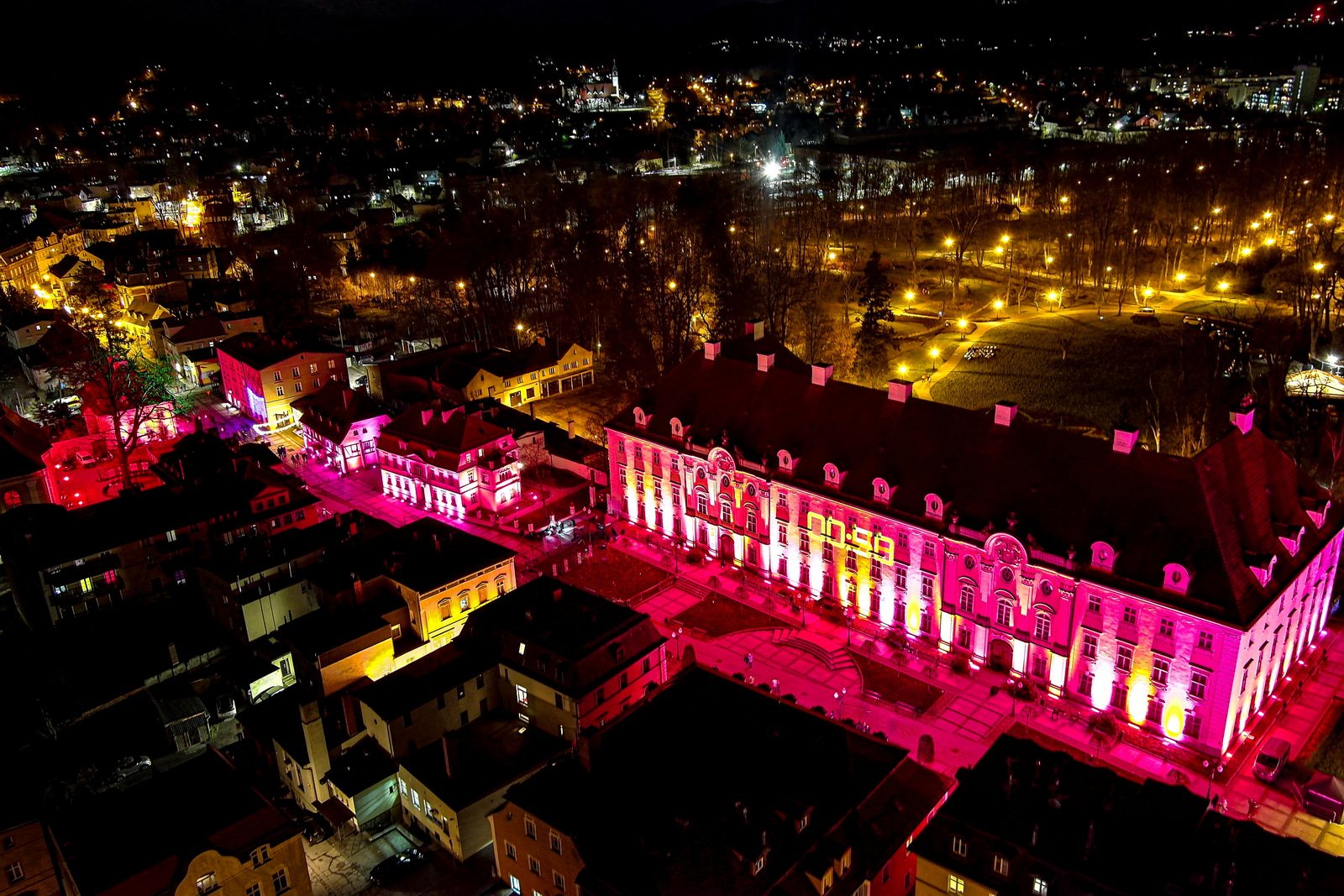 kolorowe-cieplice-rozswietlone-festiwalem-swiata-129549