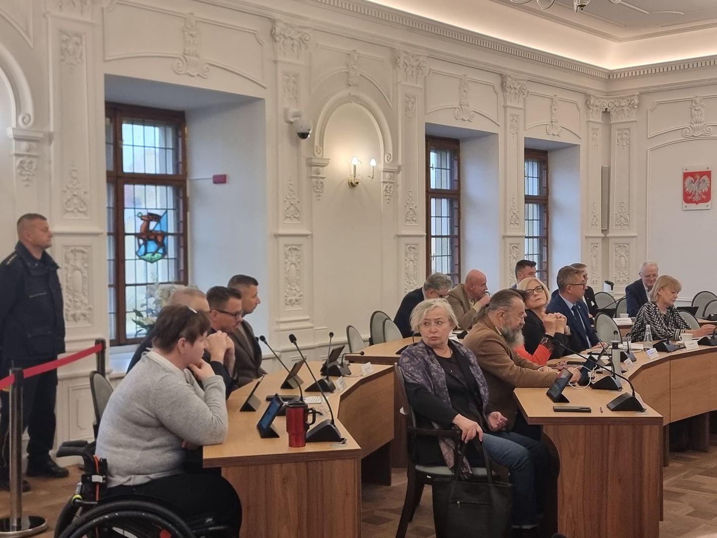chec-pomocy-powodzianom-czy-polityczny-cyrk-129689