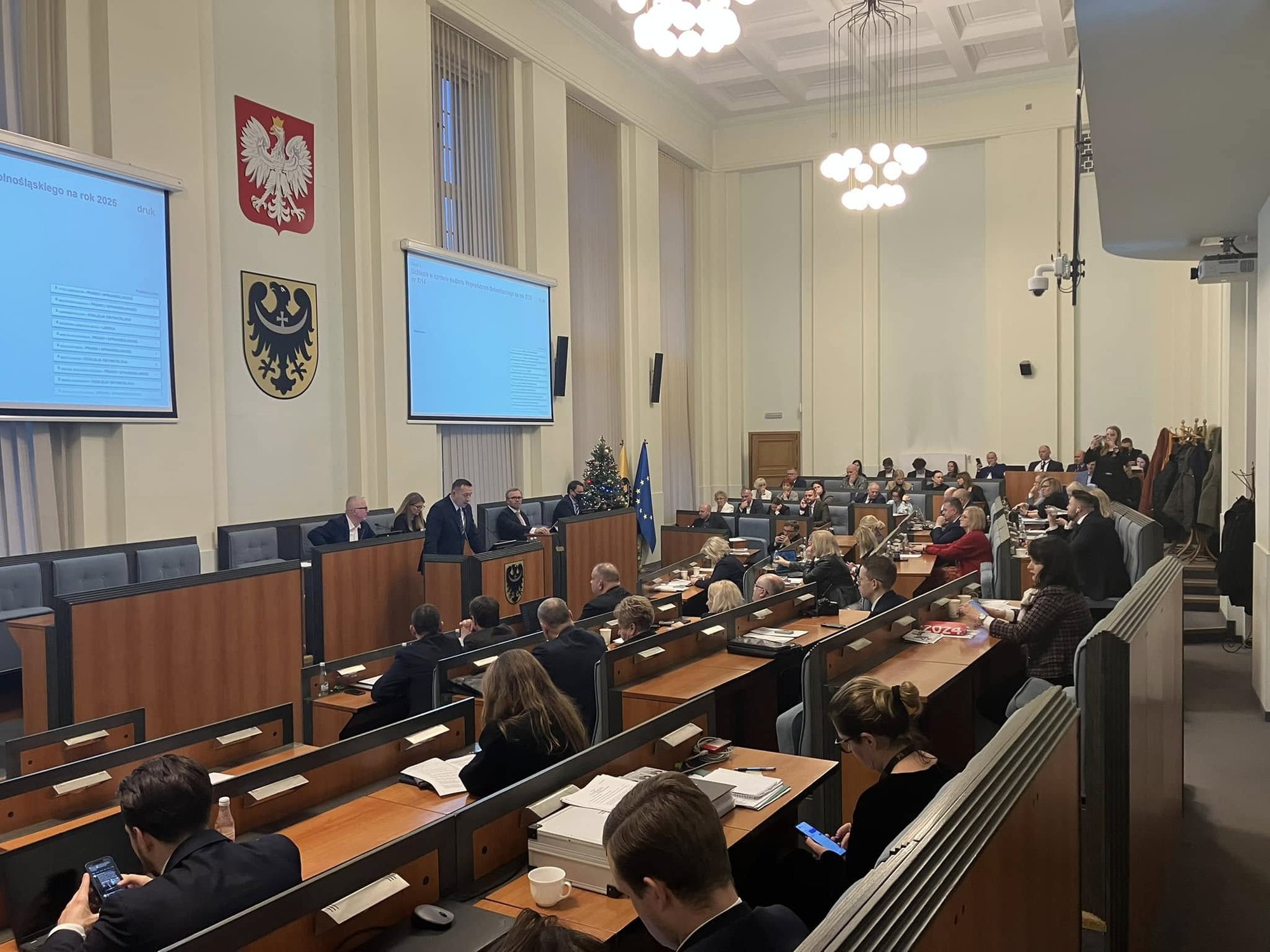 dolny-slask-z-nowym-budzetem-129708