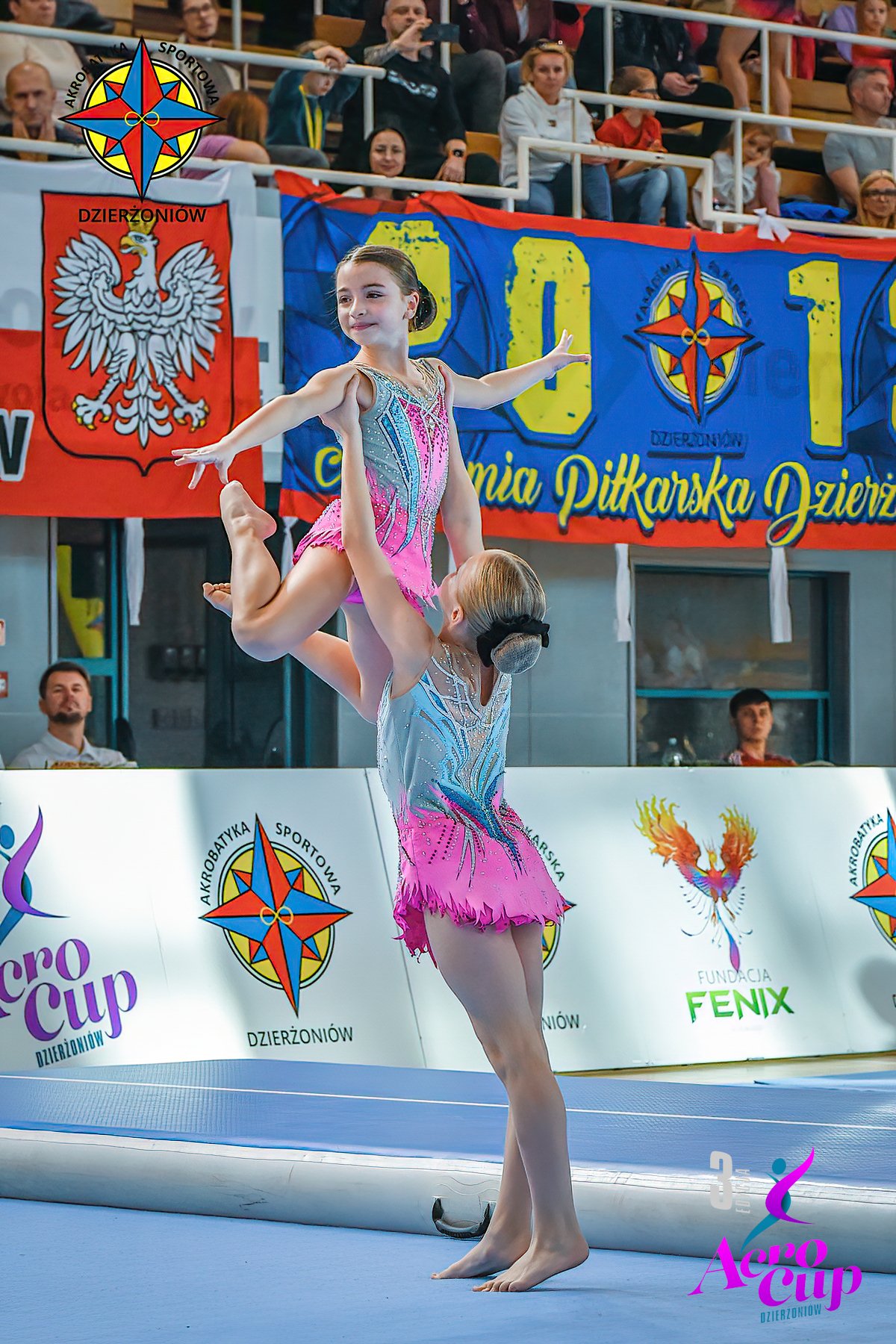 jeleniogorskie-akrobatki-na-podium-129724