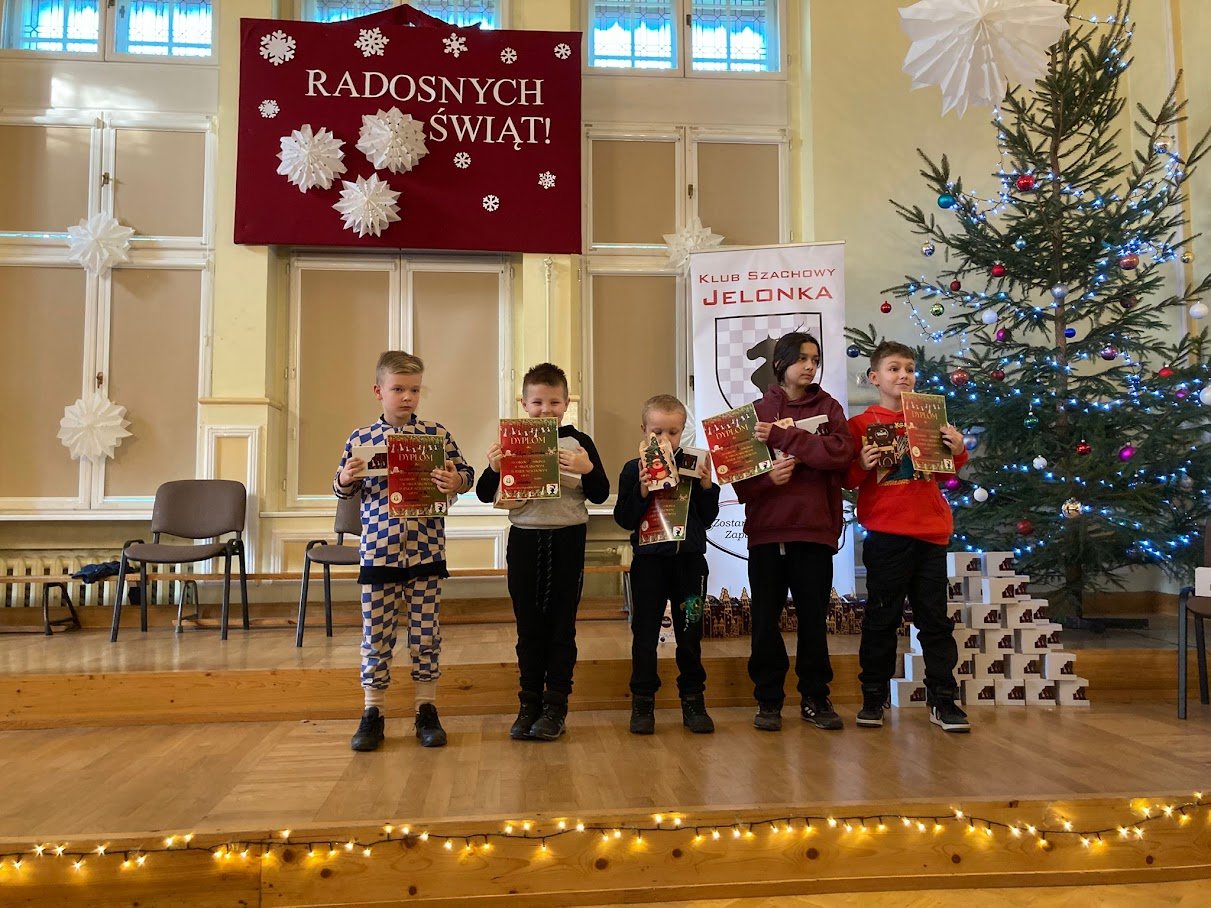 zagraa-ponad-setka-uczestnikow-129788