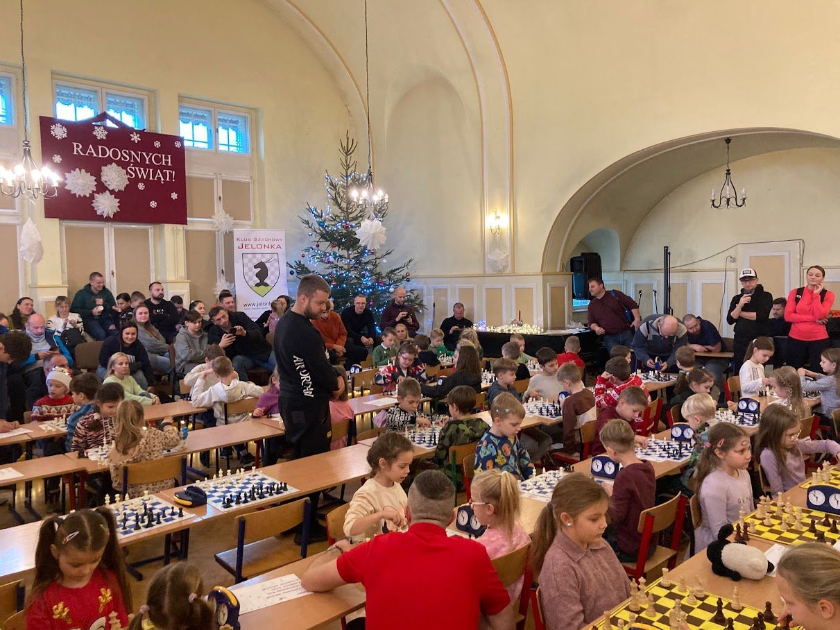 zagraa-ponad-setka-uczestnikow-129788