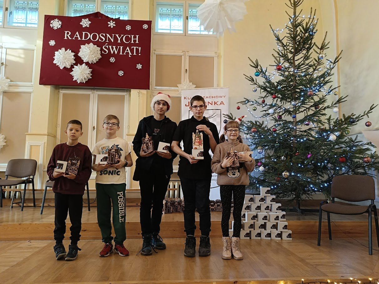 zagraa-ponad-setka-uczestnikow-129788