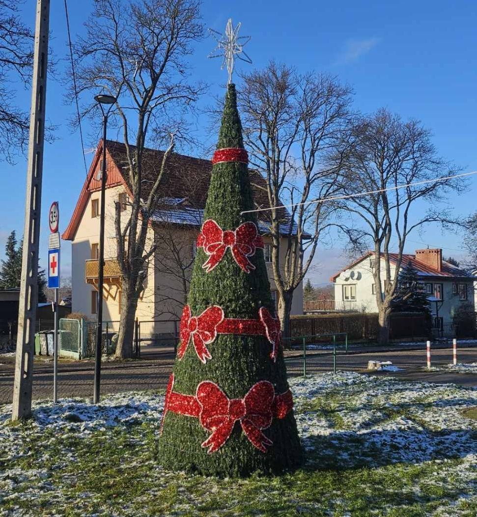 drzewko-przypomina-o-swietach-129802