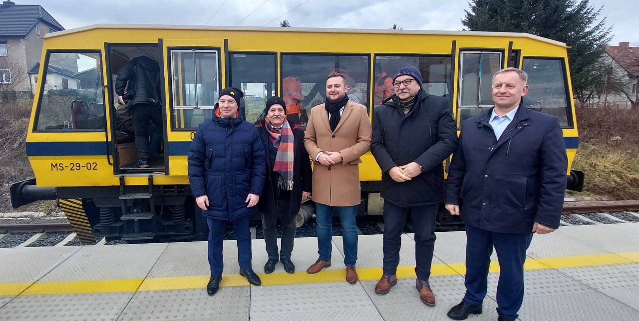 pociagiem-do-karpacza-coraz-blizej-129881