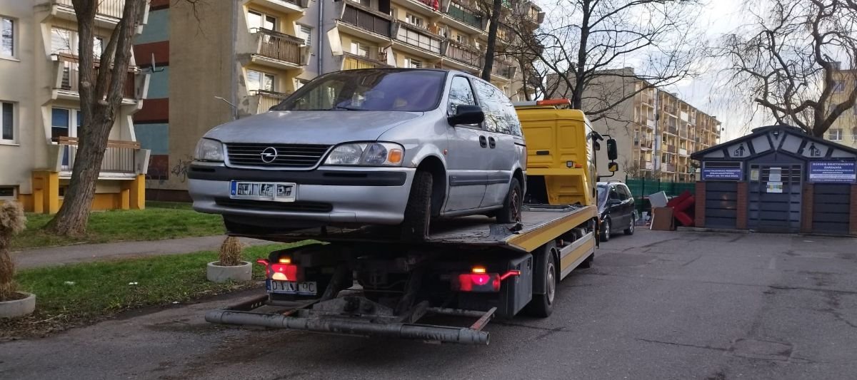 usunieto-trzy-auto-wraki-129968