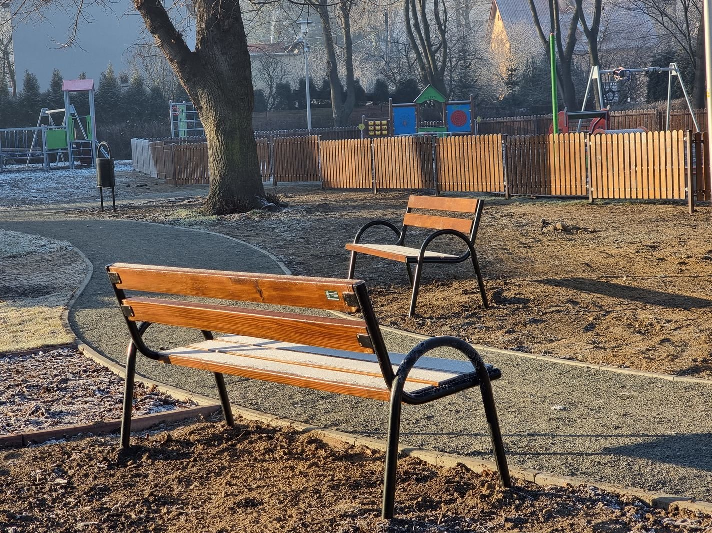 plac-zabaw-po-wielkiej-przebudowie-130115