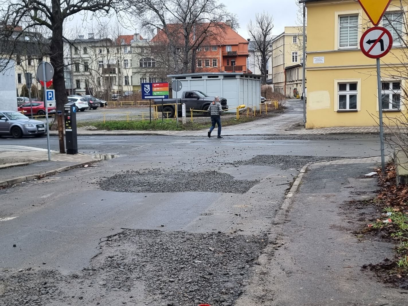 przeduzy-sie-remont-ulicy-w-centrum-130128