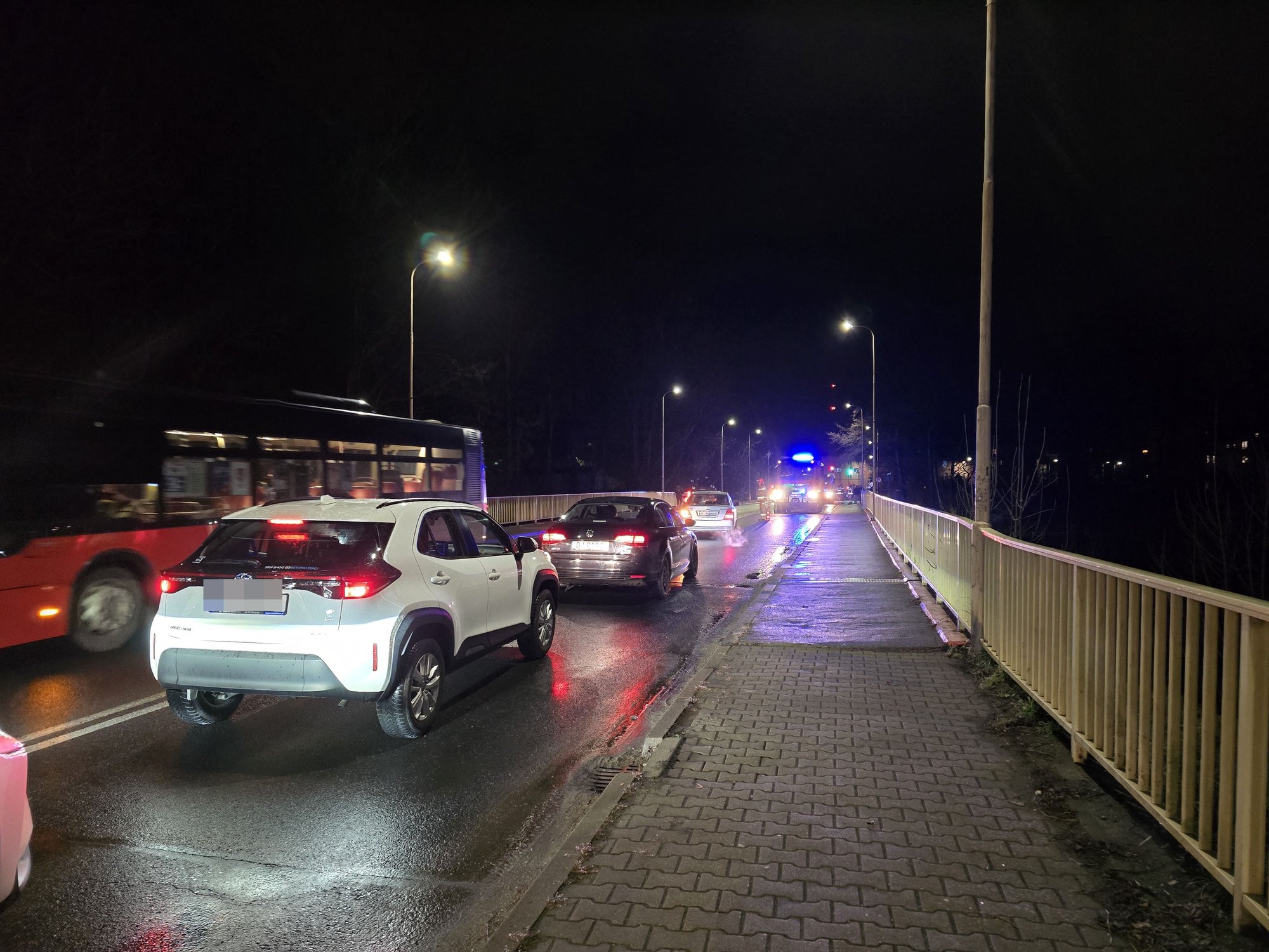 stuczka-na-moscie-130157