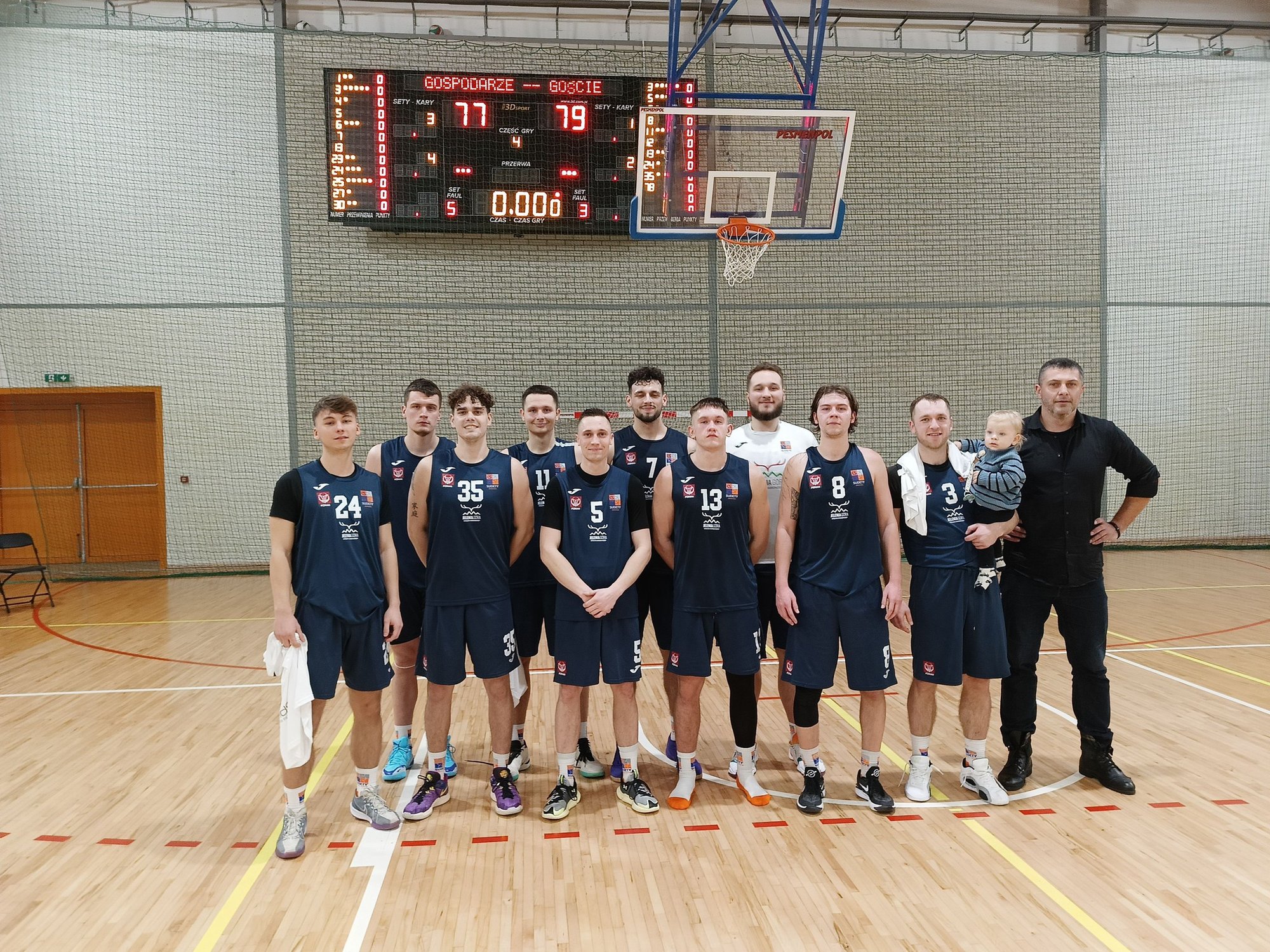 cenny-wyjazdowy-triumf-i-awans-w-tabeli-130256