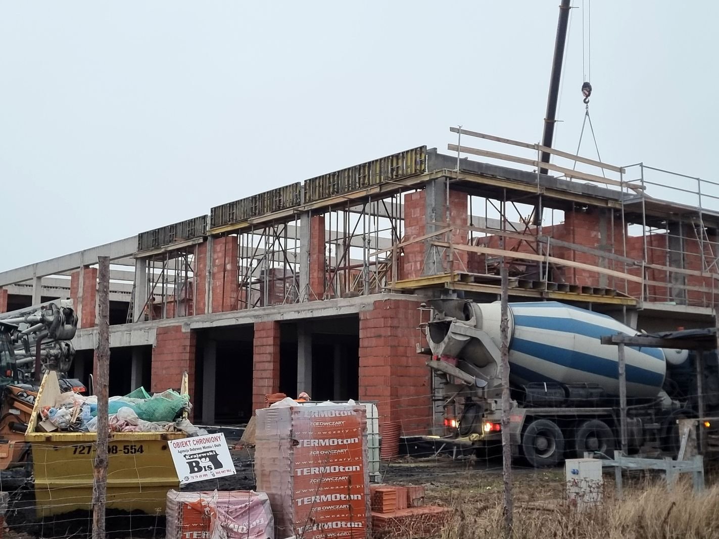 beda-nowe-biura-i-sklepy-130263