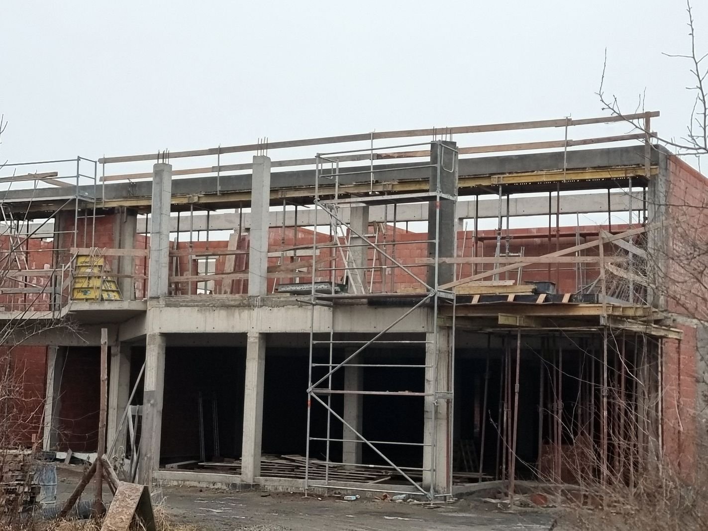 beda-nowe-biura-i-sklepy-130263