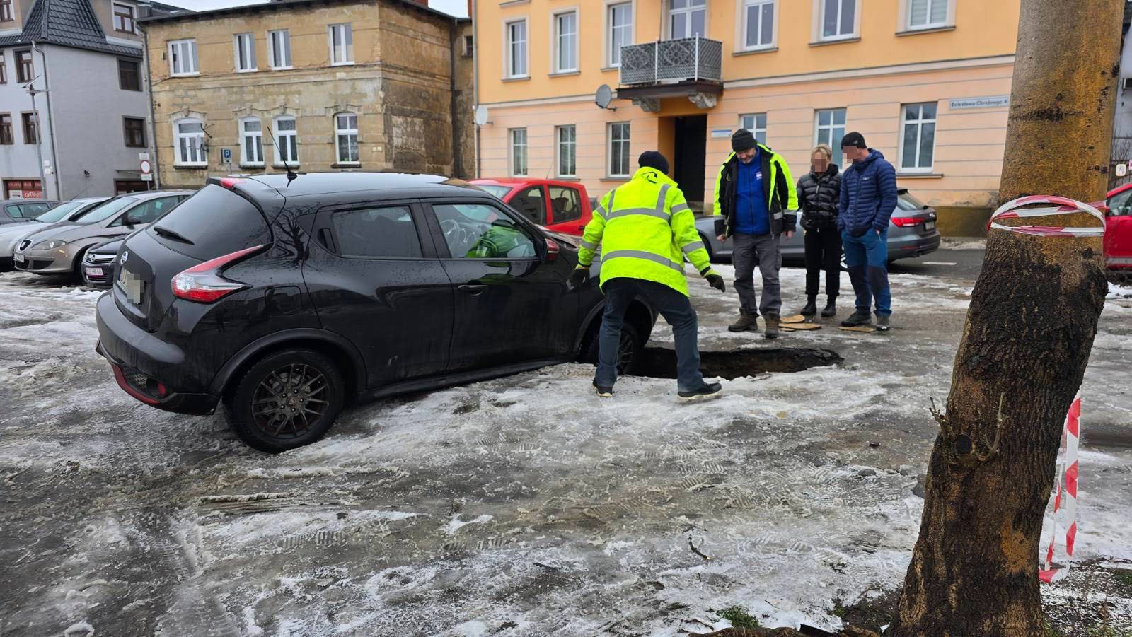 niebezpieczny-incydent-na-dawnym-targowisku-flora-130400