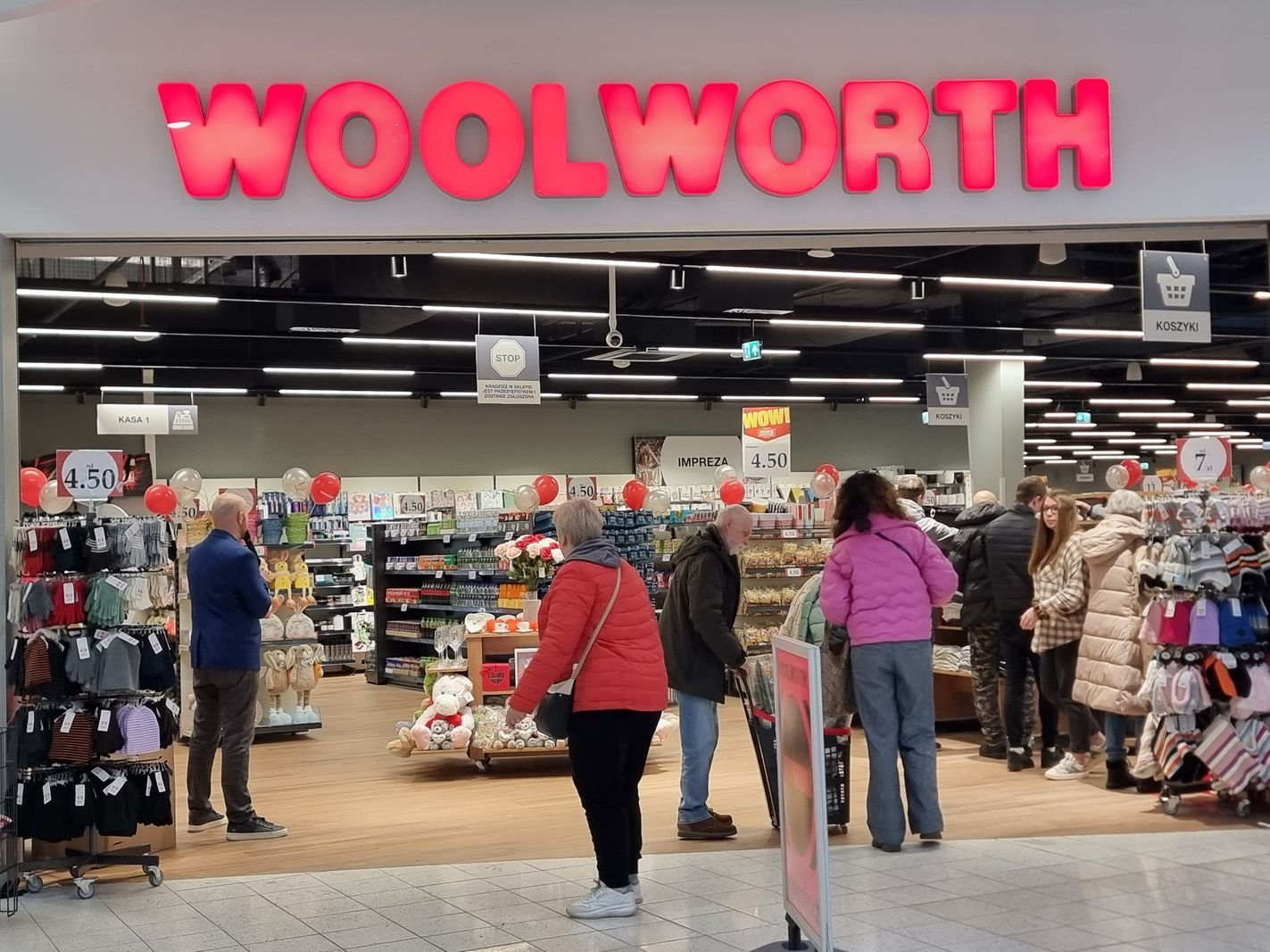 jeleniogorski-woolworth-juz-otwarty-130425