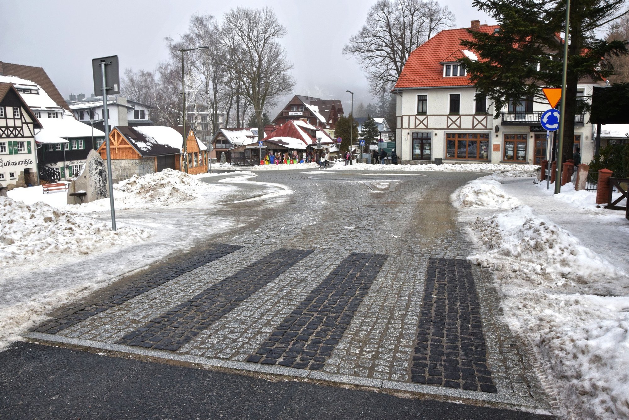 powiat-wyremontowa-gowna-ulice-kurortu-130427