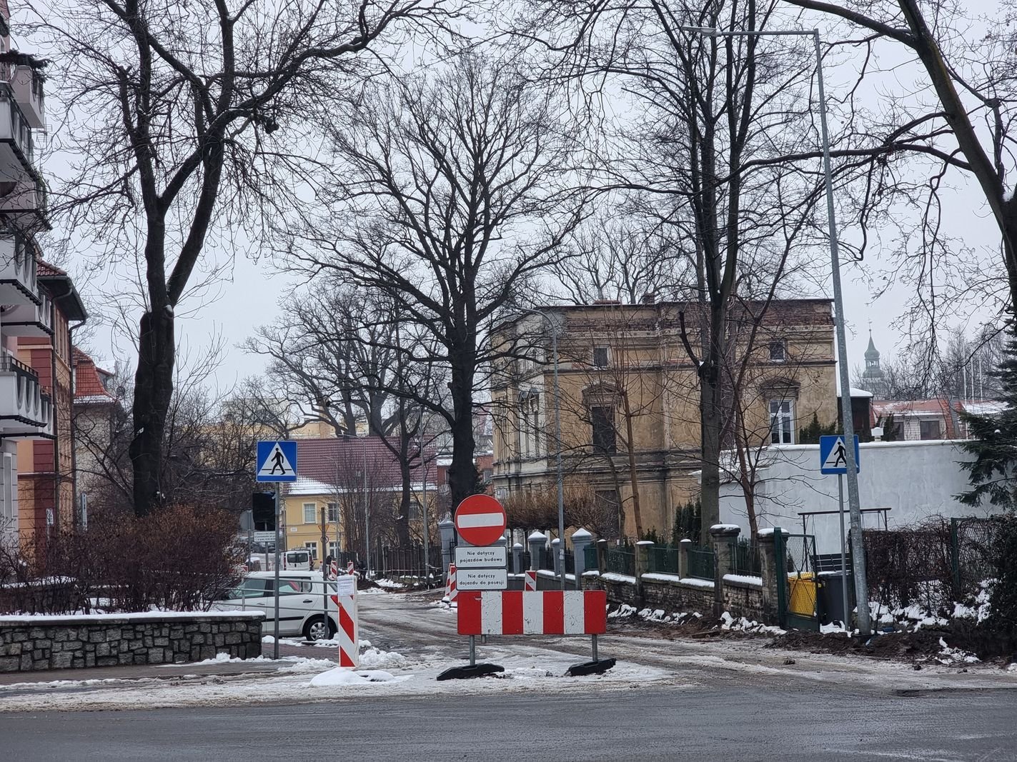 nie-ma-przerwy-w-robotach-na-grabowskiego-130454