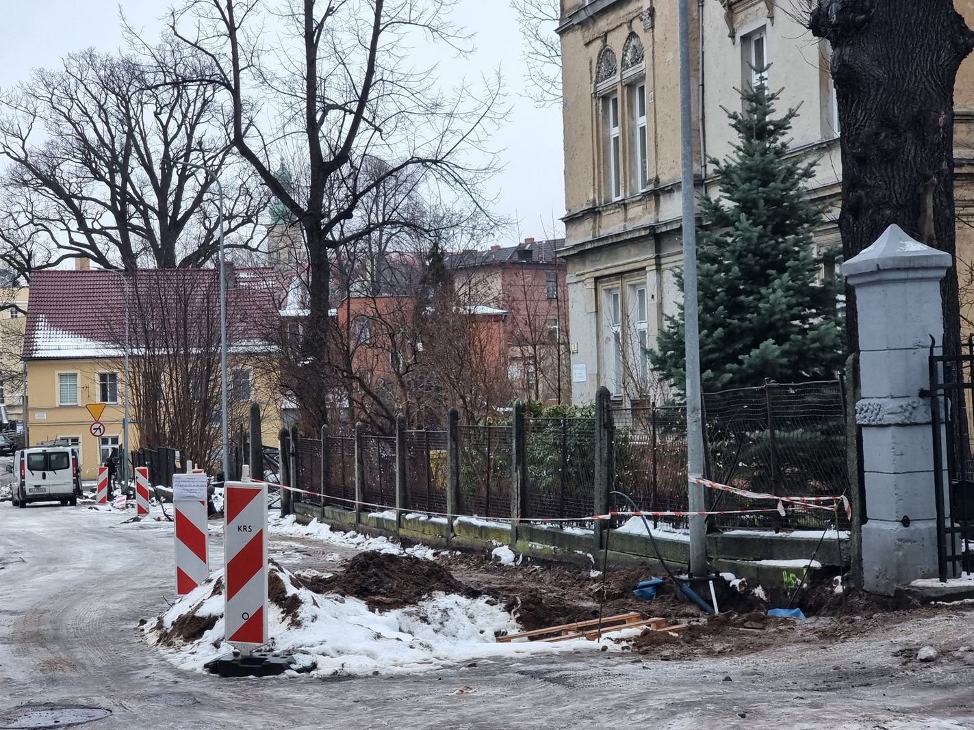 nie-ma-przerwy-w-robotach-na-grabowskiego-130454