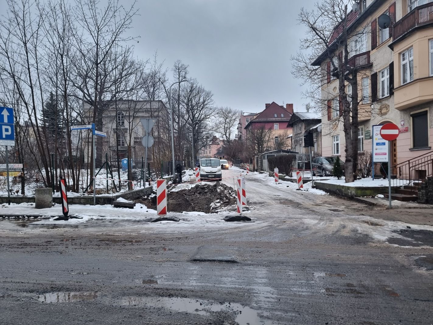 nie-ma-przerwy-w-robotach-na-grabowskiego-130454
