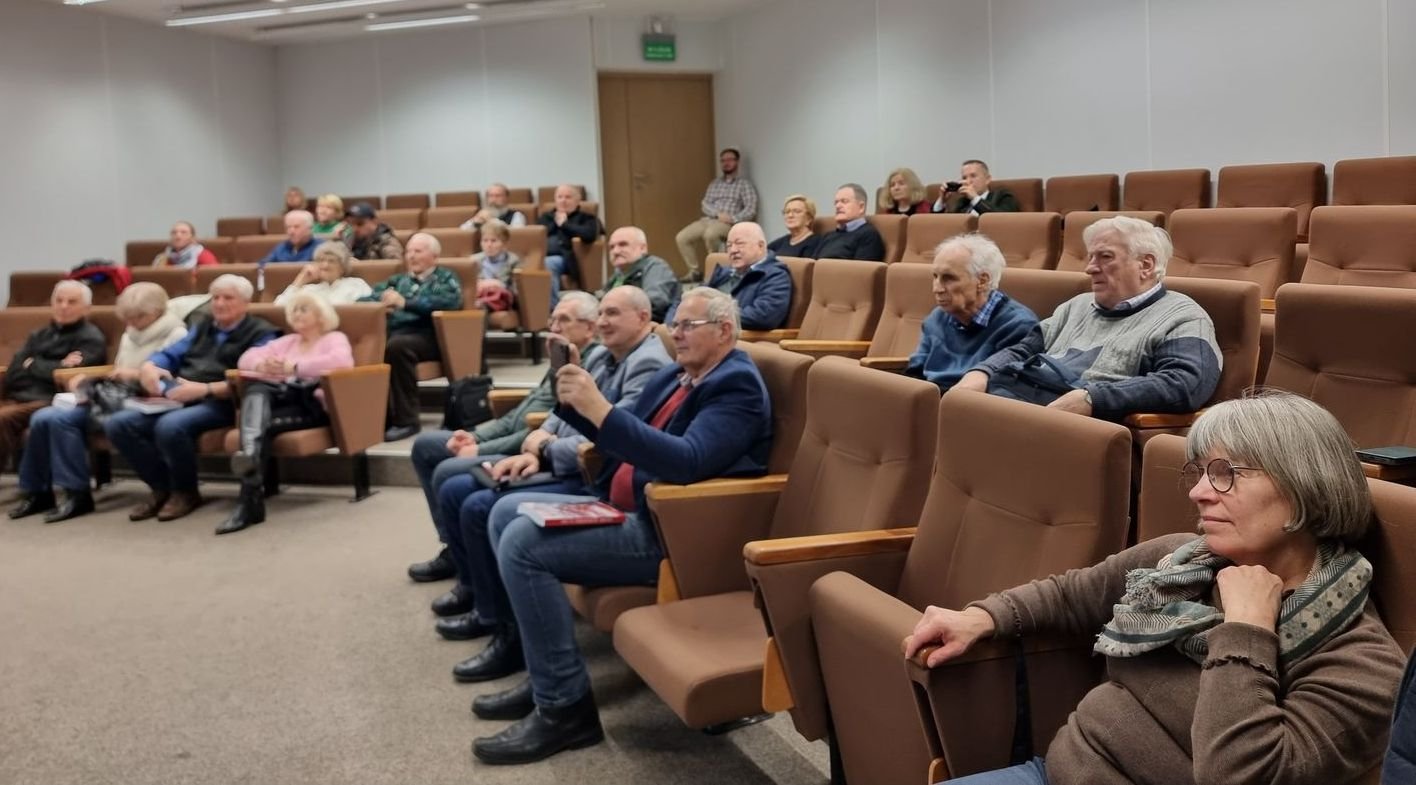 promocja-rocznika-jeleniogorskiego-130504