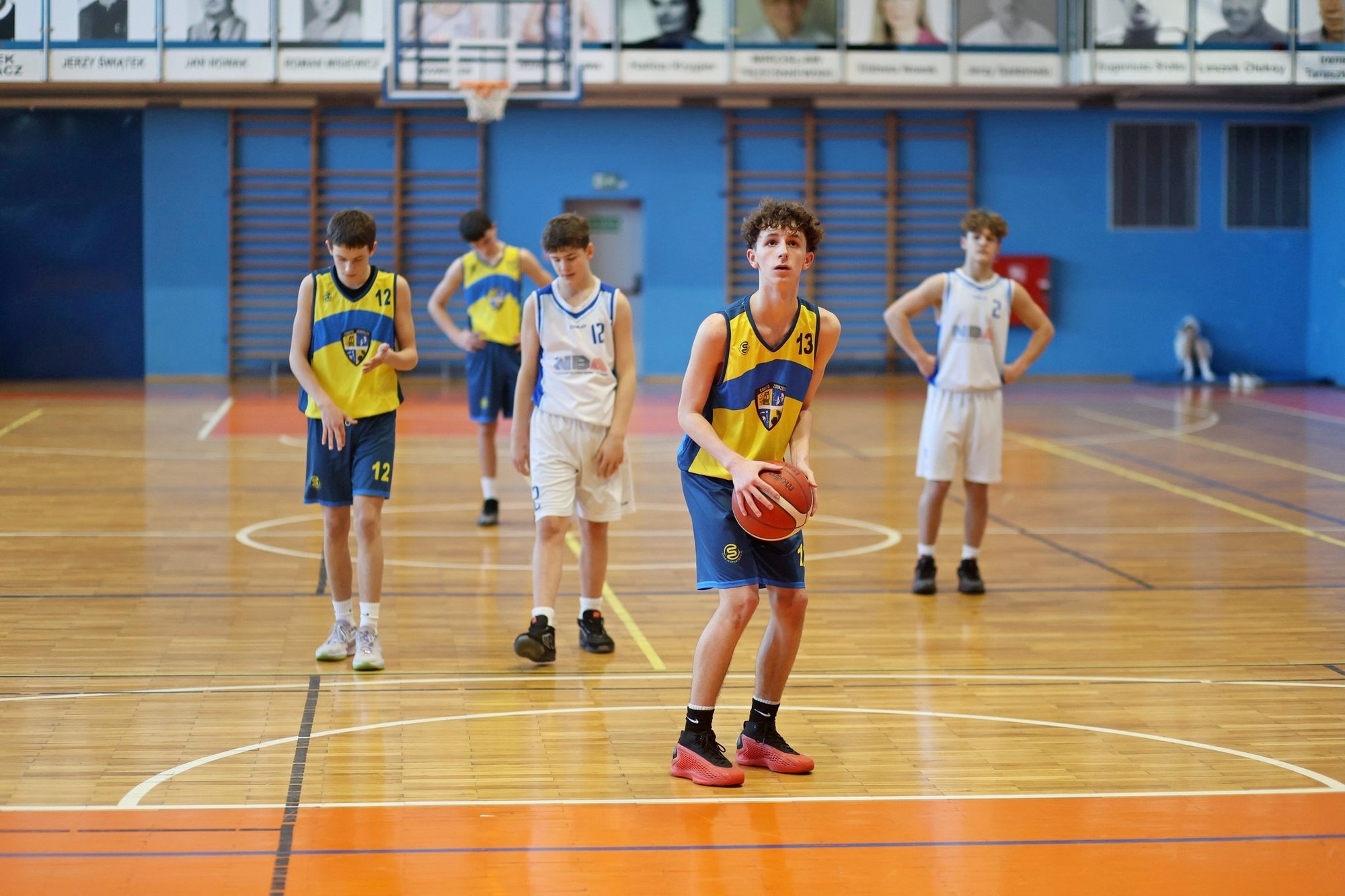 pokaz-siy-koszykarzy-sp-11-w-finale-strefowym-130533