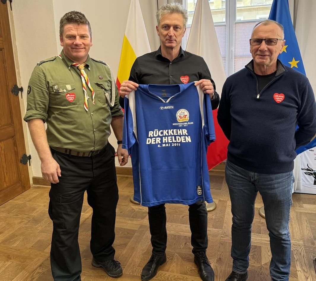 koszulka-trenera-ksk-na-licytacji-wosp-130594