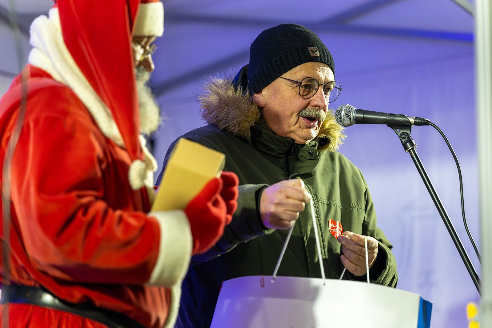 4000-za-wycieczke-do-pragi-oraz-1500-za-trampki-130619