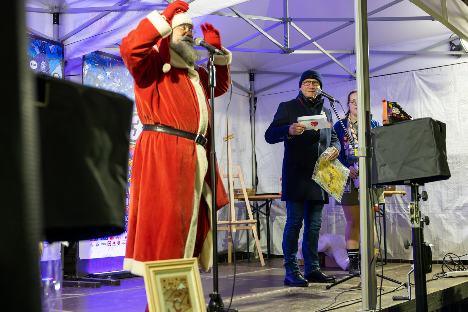 4000-za-wycieczke-do-pragi-oraz-1500-za-trampki-130619