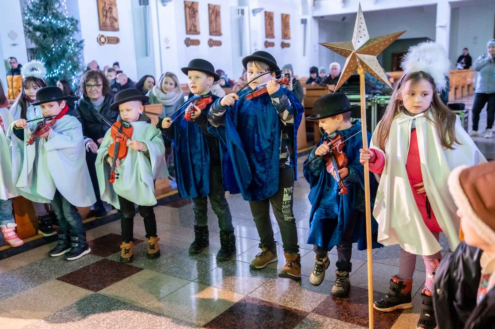 relacja-z-iii-festiwalu-koled-i-pastoraek-130641