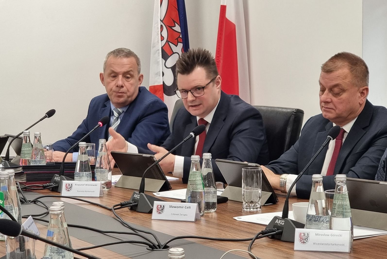 sesja-o-bezpieczenstwie-i-budzecie-130647