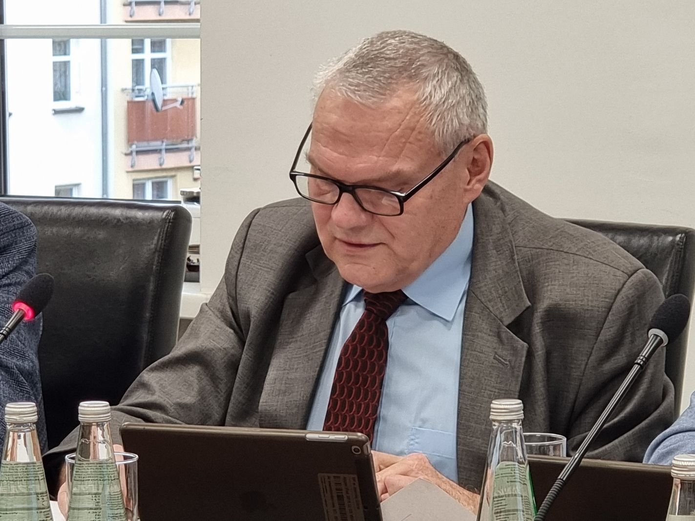 sesja-o-bezpieczenstwie-i-budzecie-130647