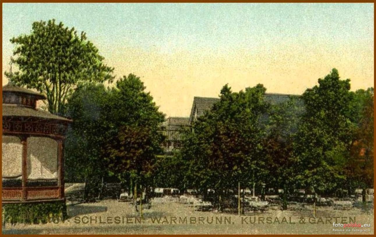 naprawiaja-altane-w-parku-norweskim-130698