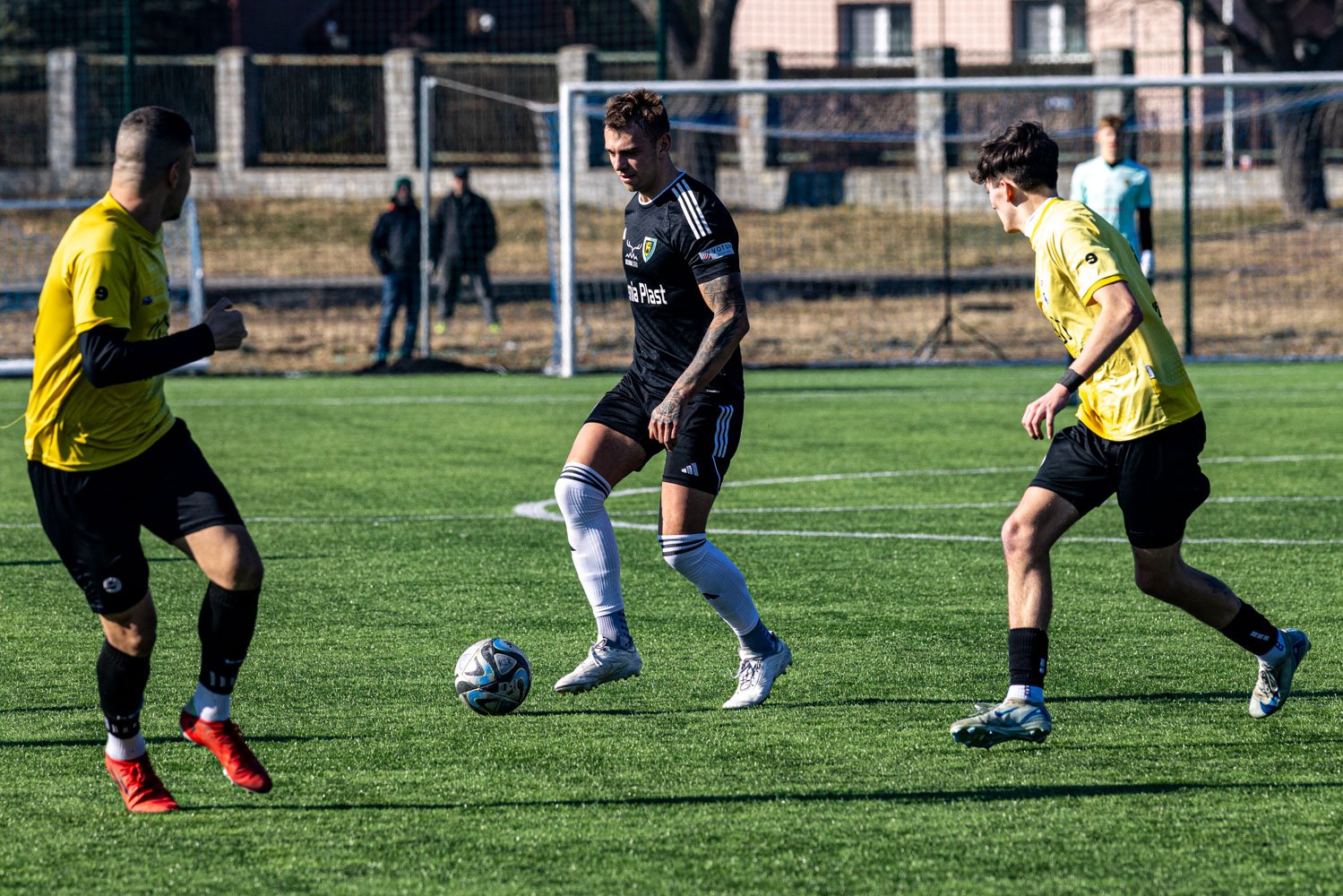 sparingowe-derby-pod-dyktando-biaoniebieskich-131194